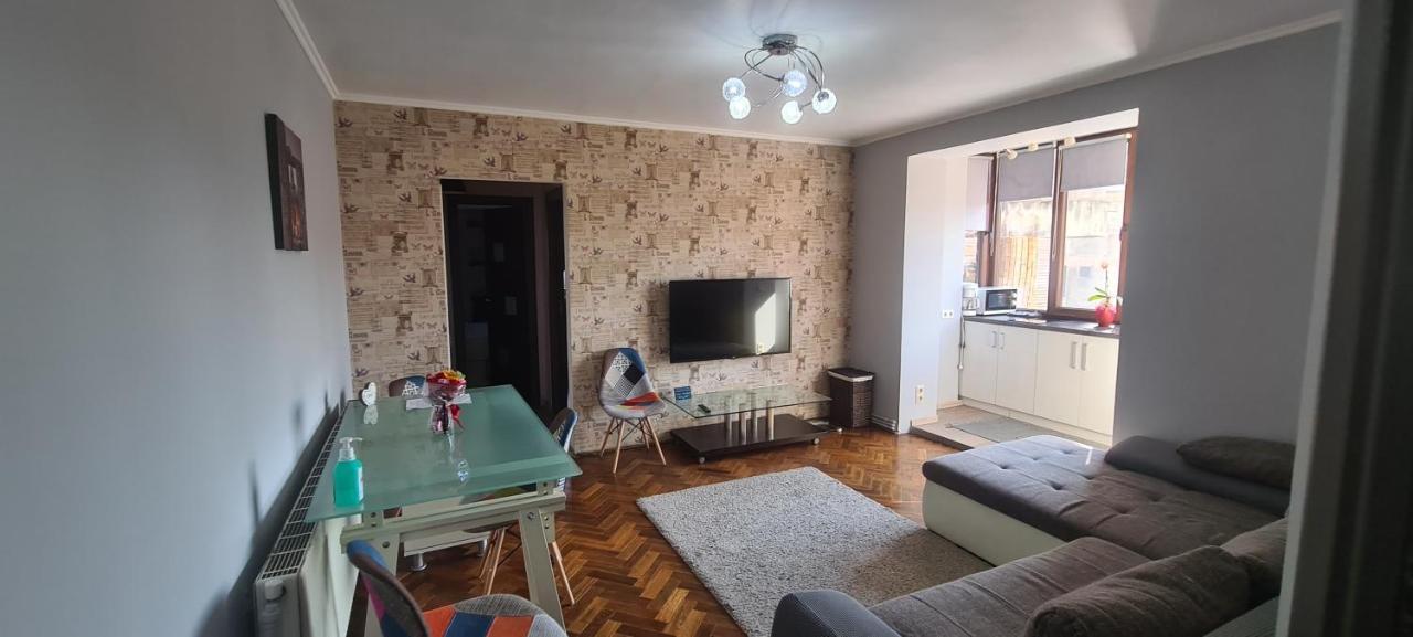Comfort Home Apartment 1 Petroşani Εξωτερικό φωτογραφία